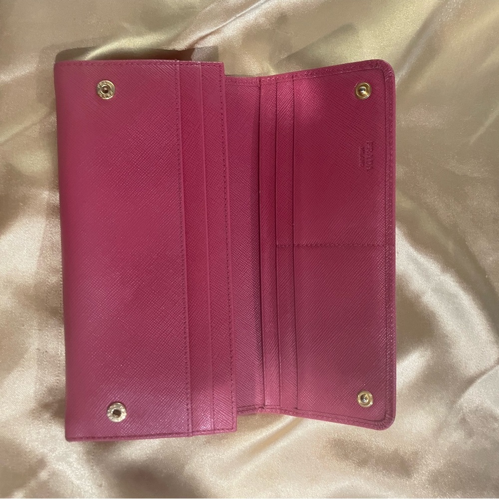 Prada Pink Leather Wristlet with Bow Detail Excellent Condition - Picture 3 of 5